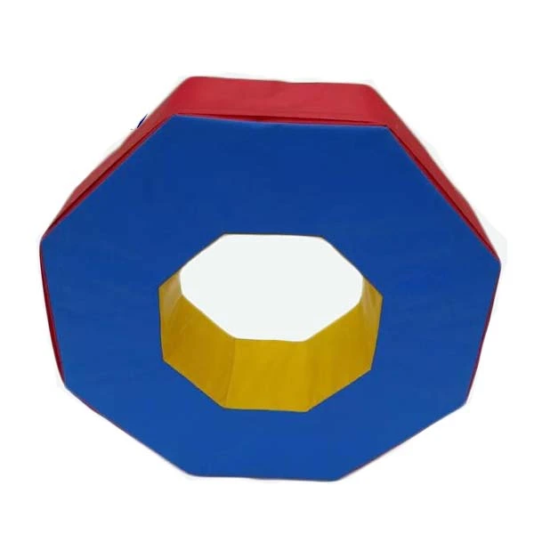 Dutý osmihranný sloup